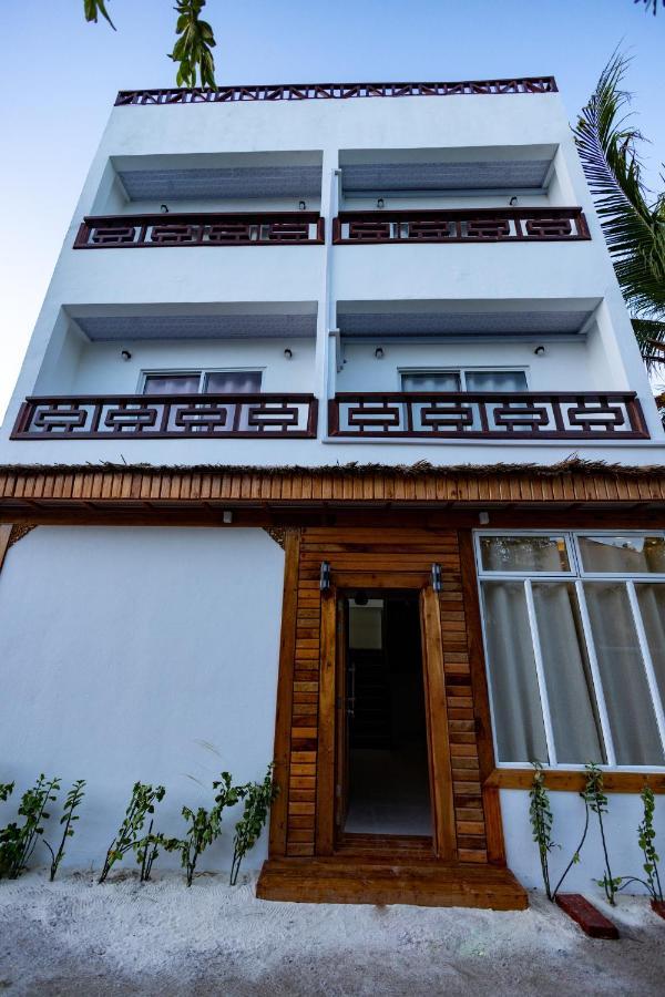 Batuta Maldives Fourson Hotell Thulusdhoo Exteriör bild