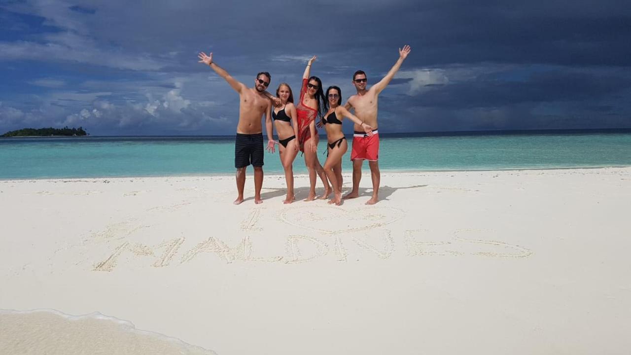 Batuta Maldives Fourson Hotell Thulusdhoo Exteriör bild