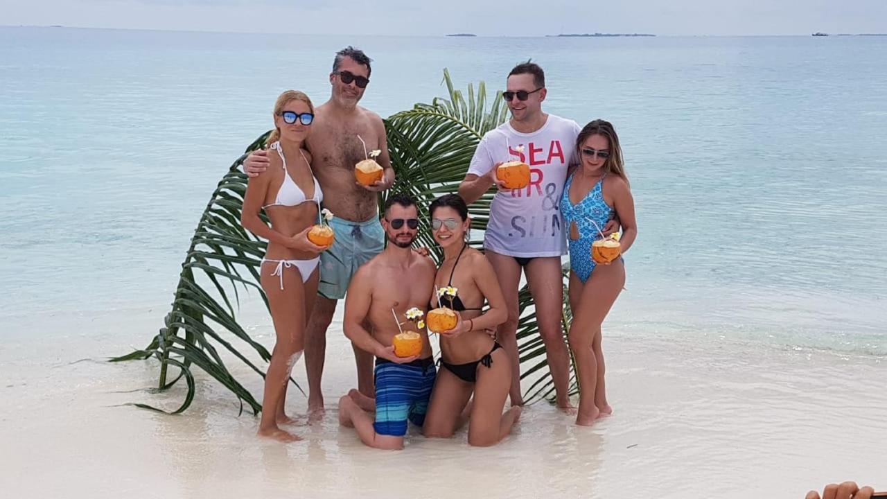 Batuta Maldives Fourson Hotell Thulusdhoo Exteriör bild
