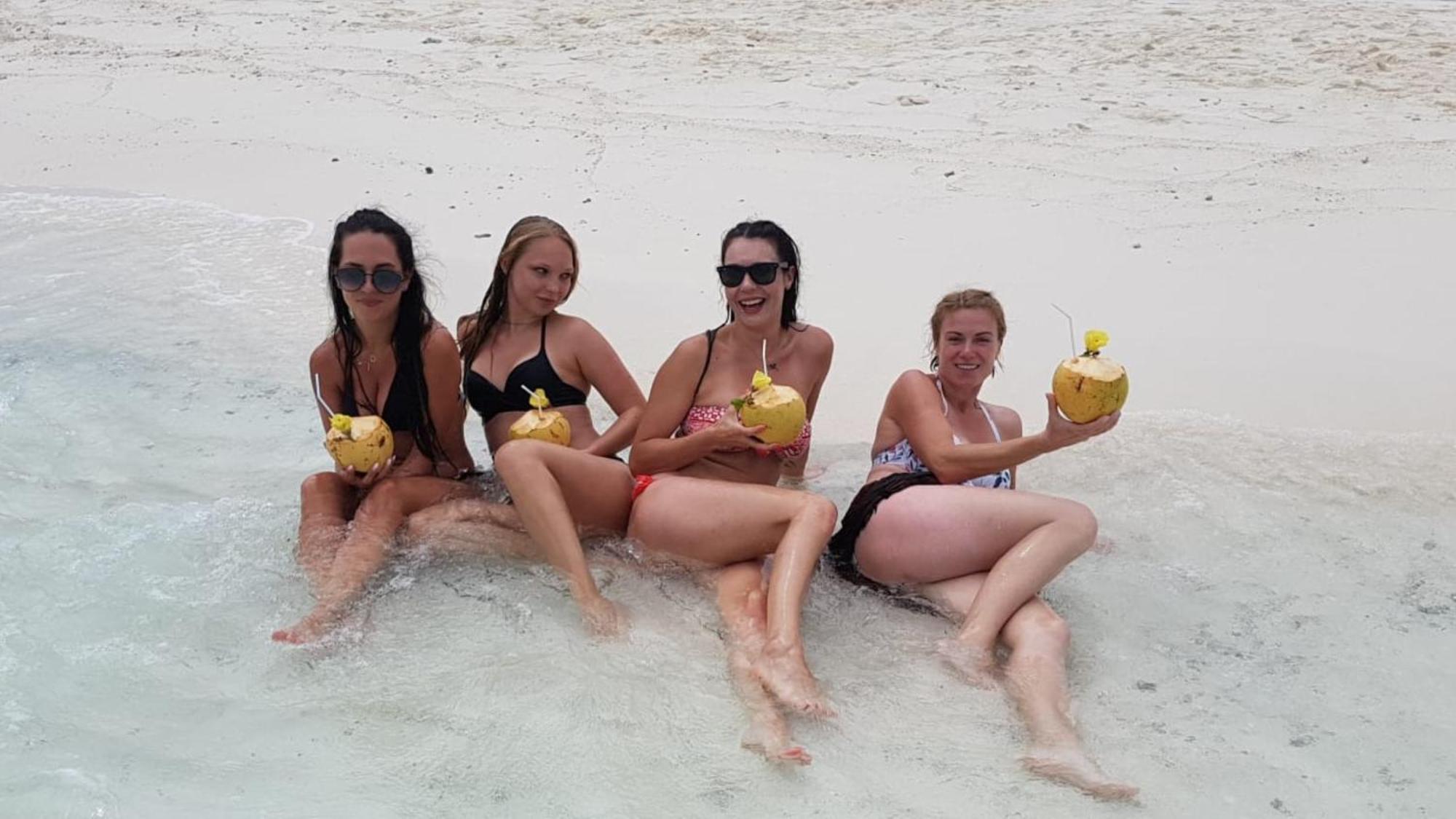 Batuta Maldives Fourson Hotell Thulusdhoo Exteriör bild