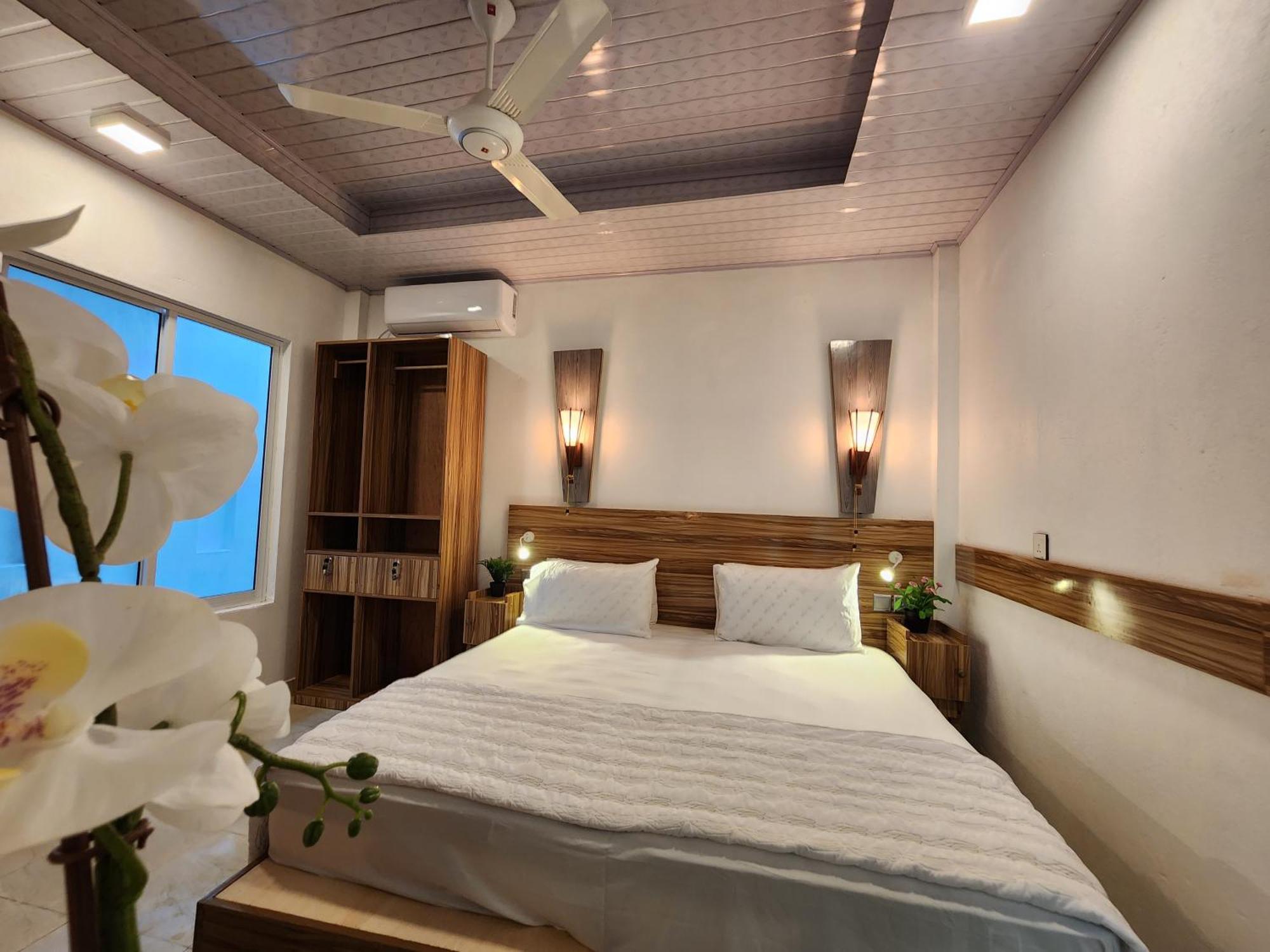 Batuta Maldives Fourson Hotell Thulusdhoo Rum bild